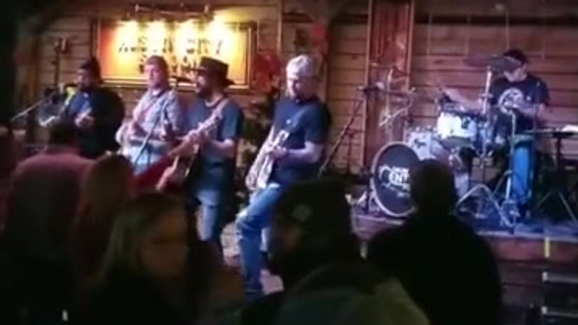 Beer Never Broke My Heart (Luke Combs cover)